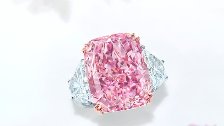 Sakura Diamond Sets New Auction Record