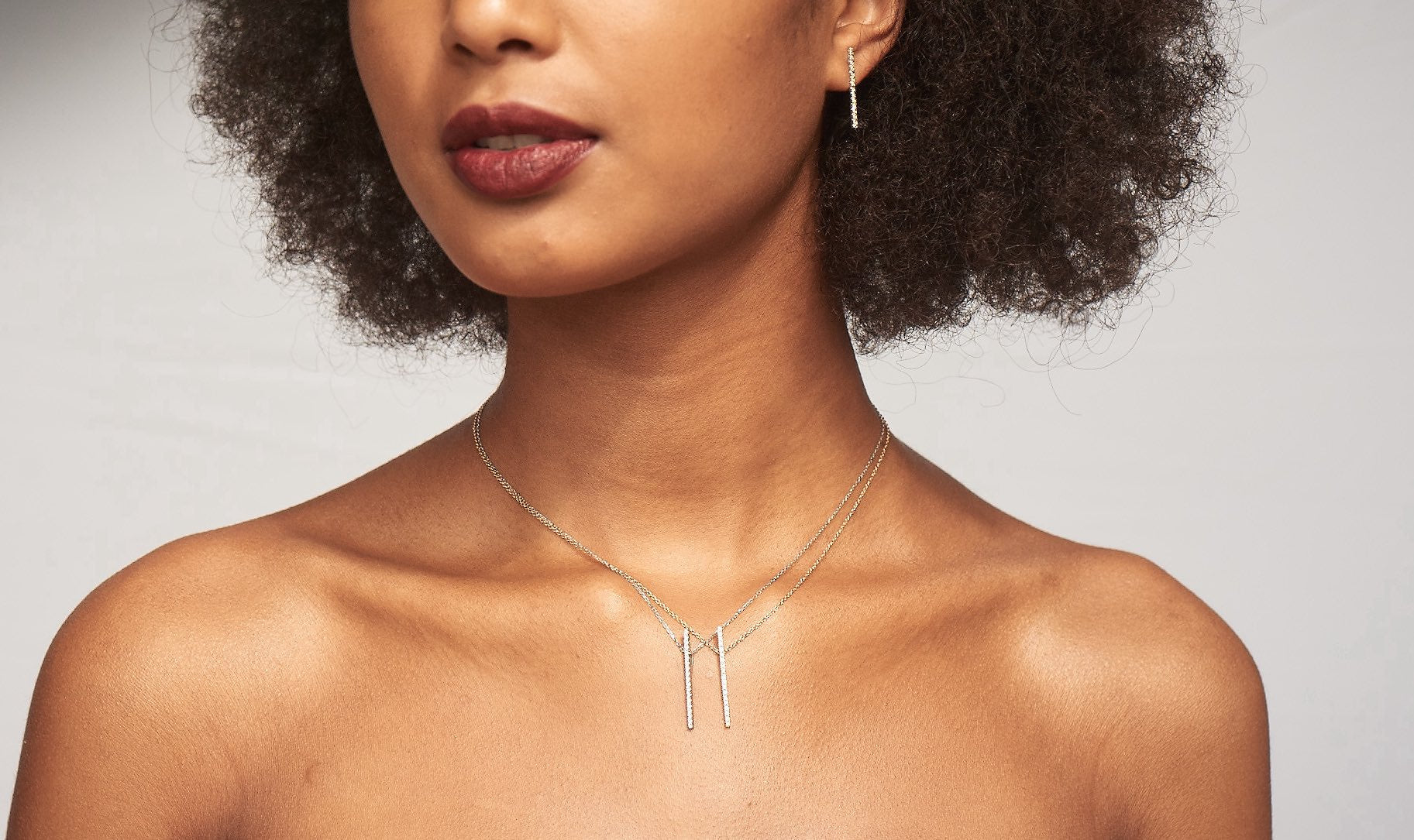 Diamond sales necklace layering