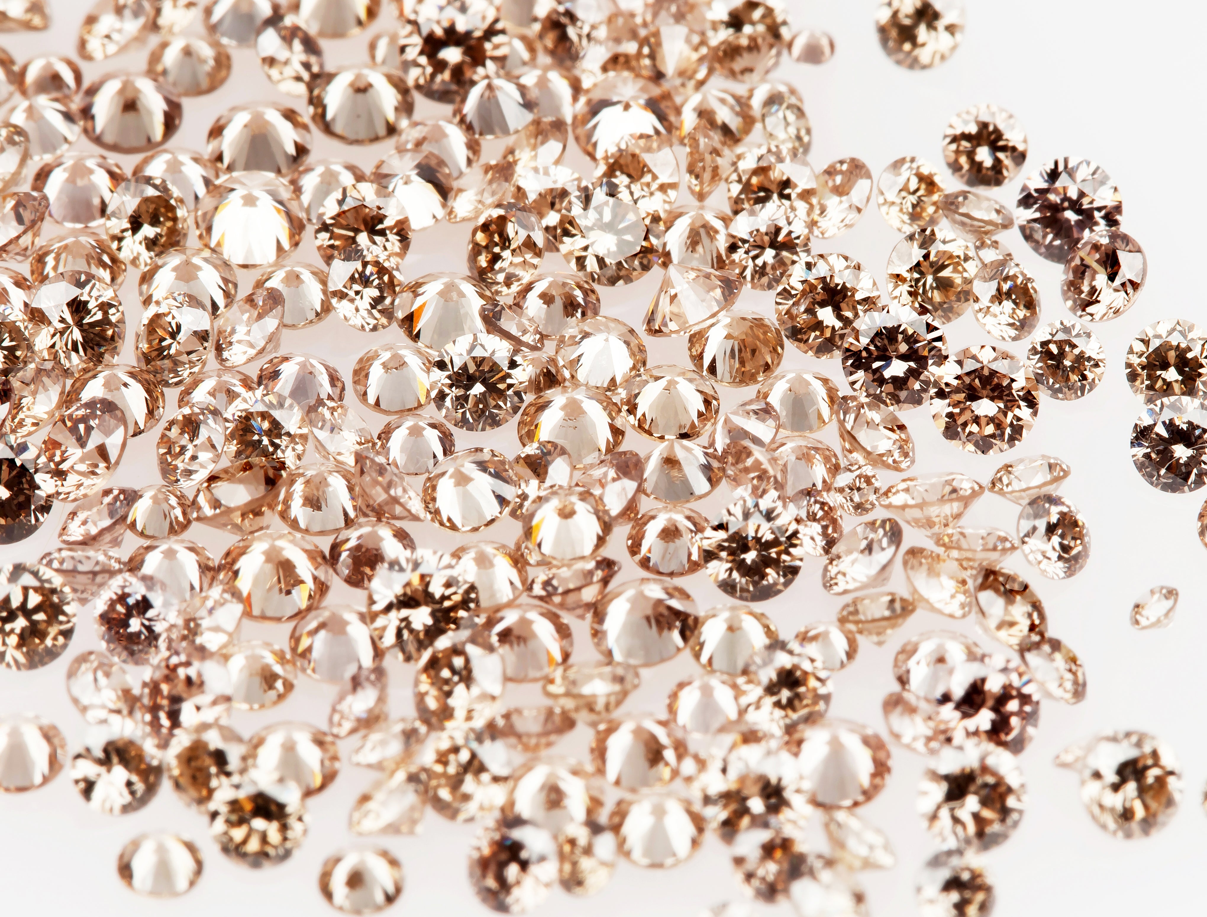 Champagne Diamonds: the Affordable Luxury for Fashionistas