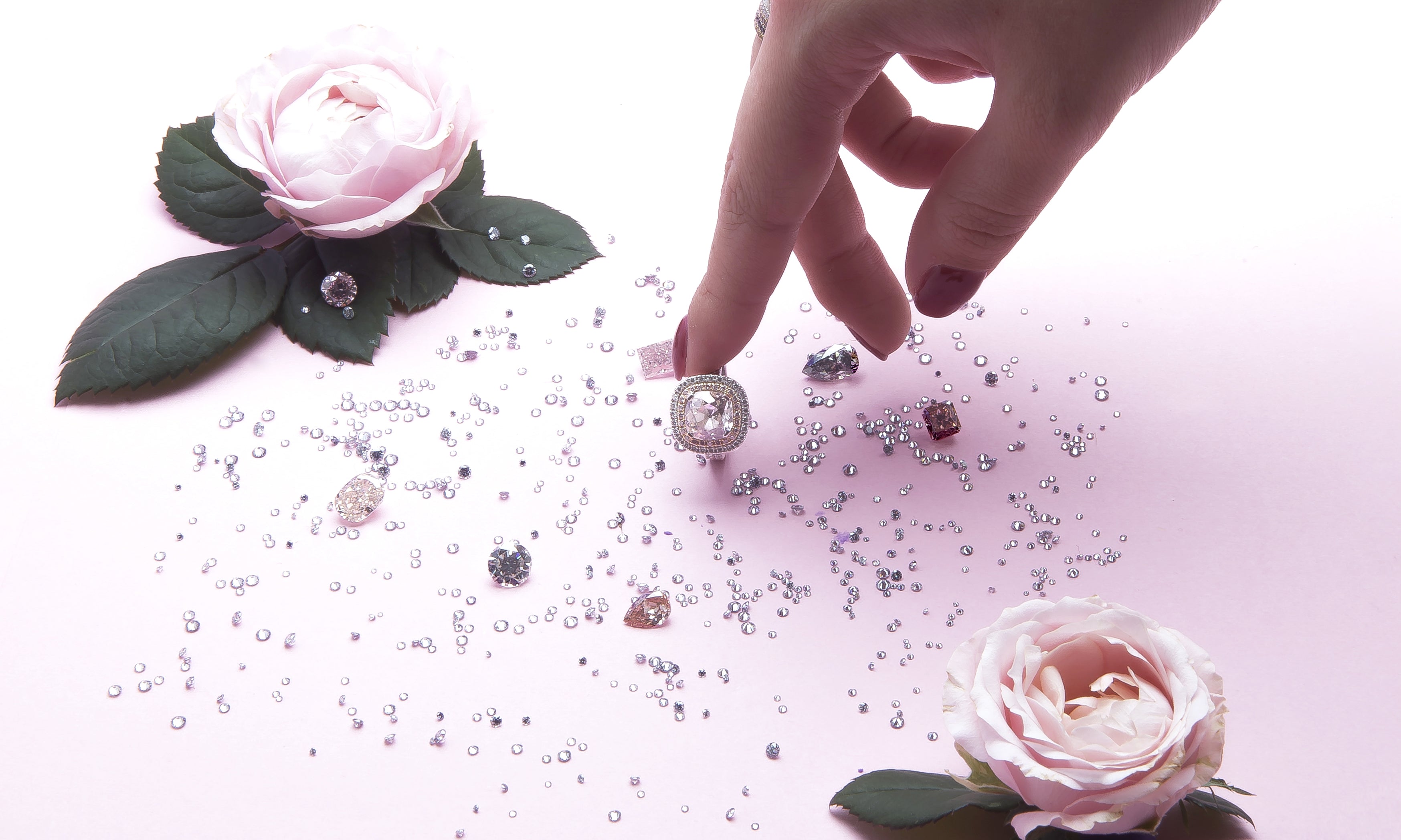 53 Millions Americans to Buy Diamonds This Holiday