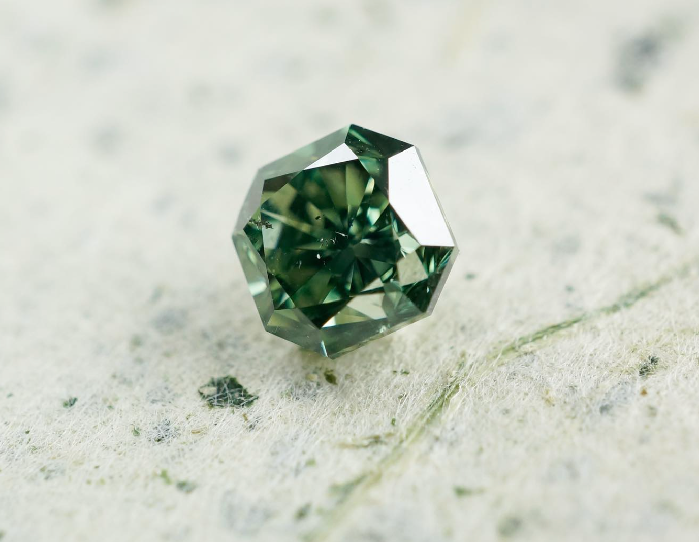A Guide to Natural Green Diamonds (Updated 2026)