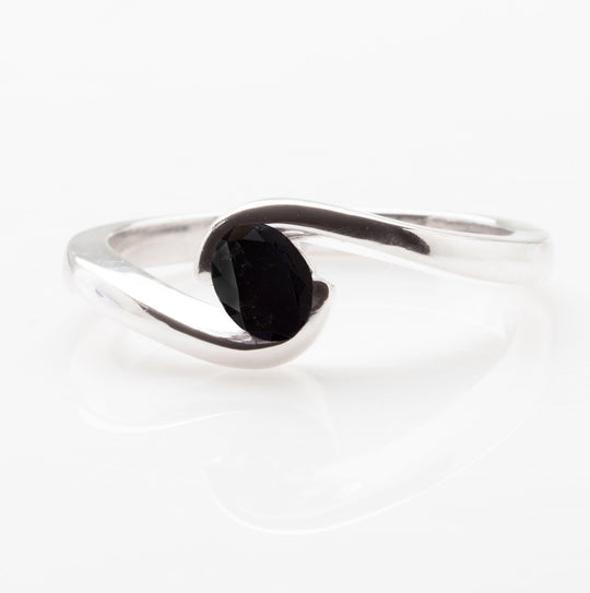 Black Oval Tension Ring